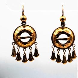 Yellow Gold Earring