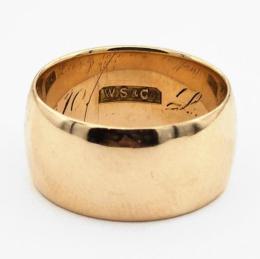 Yellow Gold Men's Wedding Bands