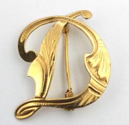 Yellow Gold Pin