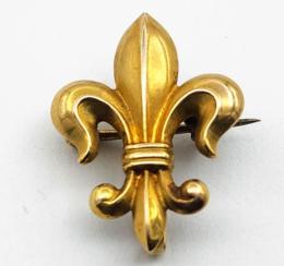 Yellow Gold Pin